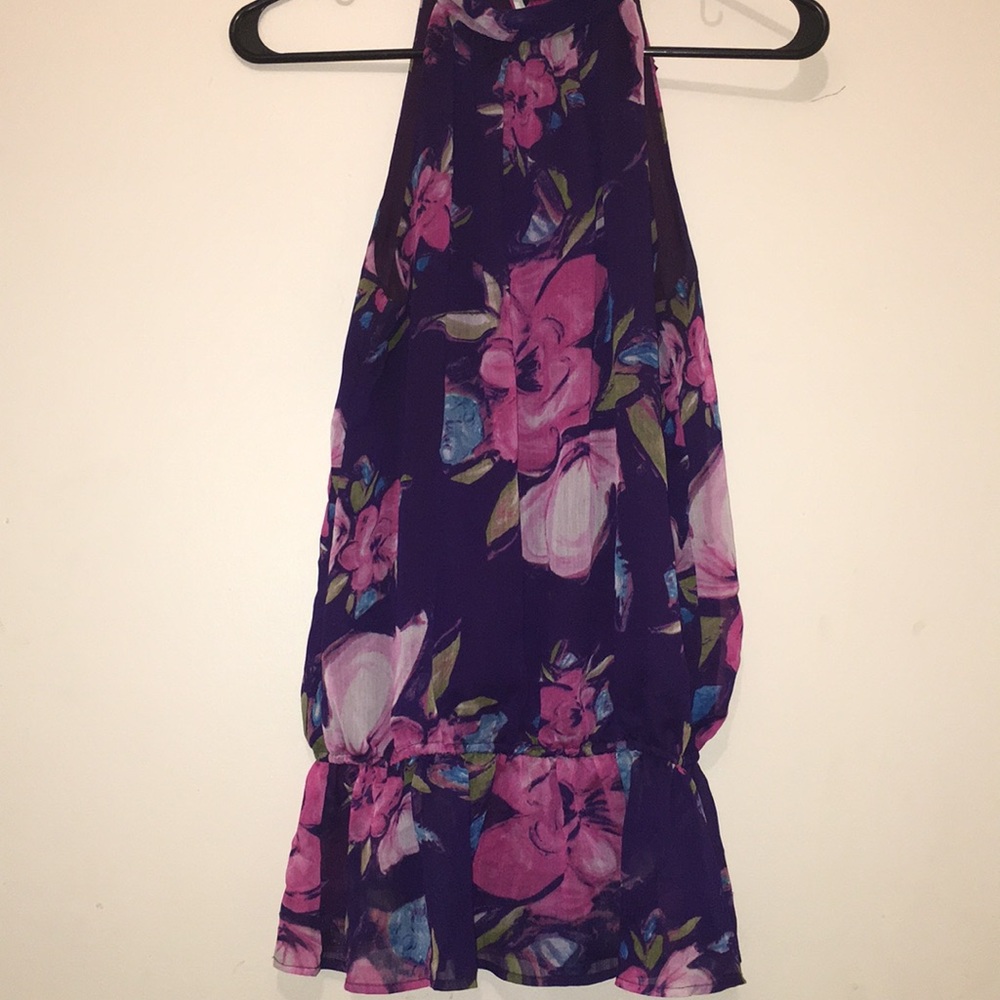 Forever 21 Sleeveless Blouse with Tie Neck